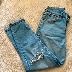 Cropped levis